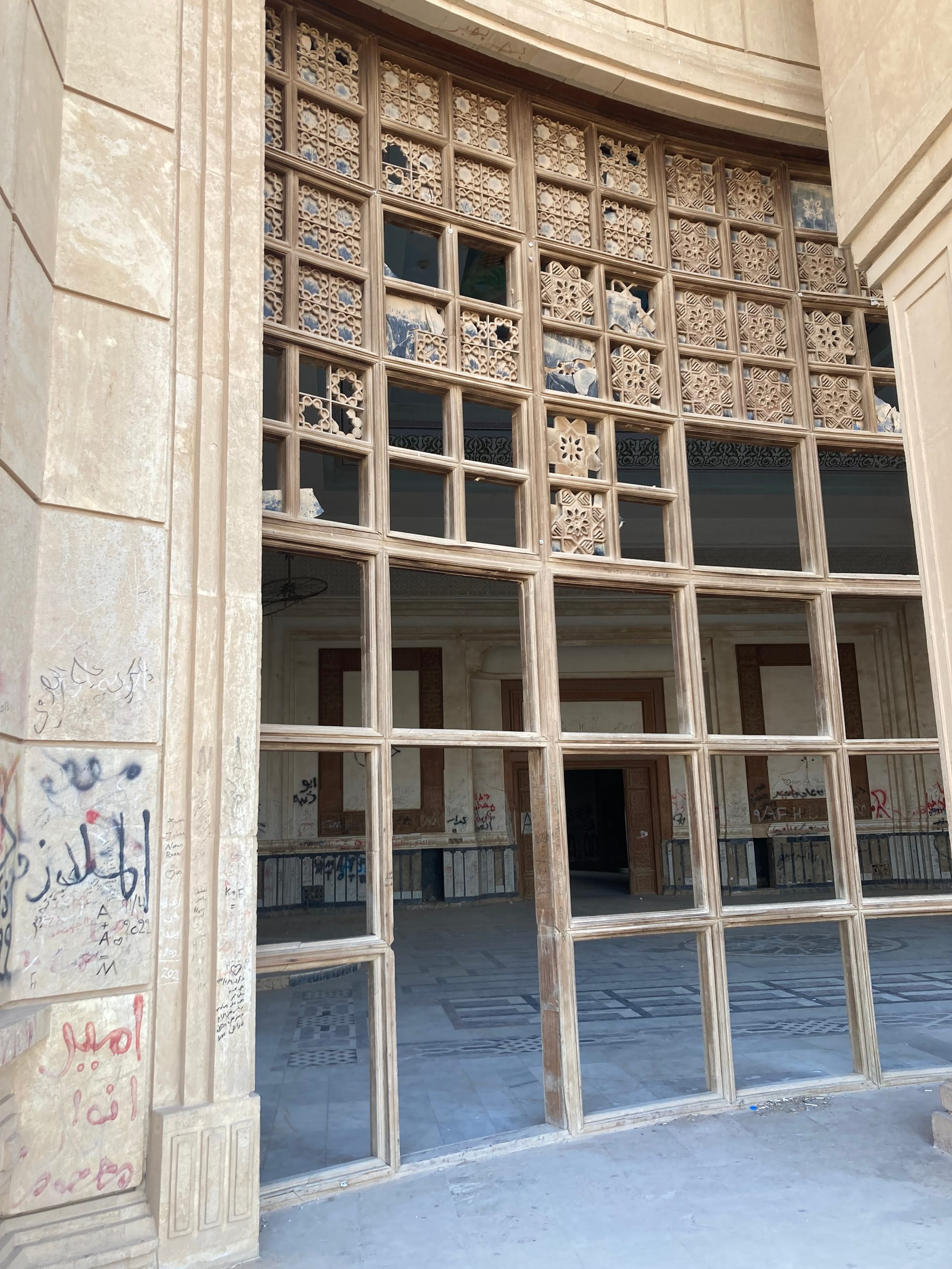 Заброшенный дворец Саддама Хусейна в Ираке